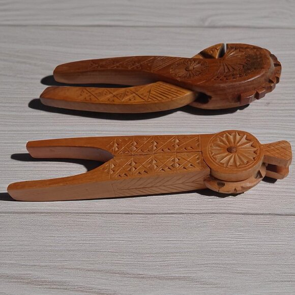 Vintage Hand-Carved Wooden Nutcracker Set | Folk Art Rustic Decor 8" Pair - Picture 2 of 9